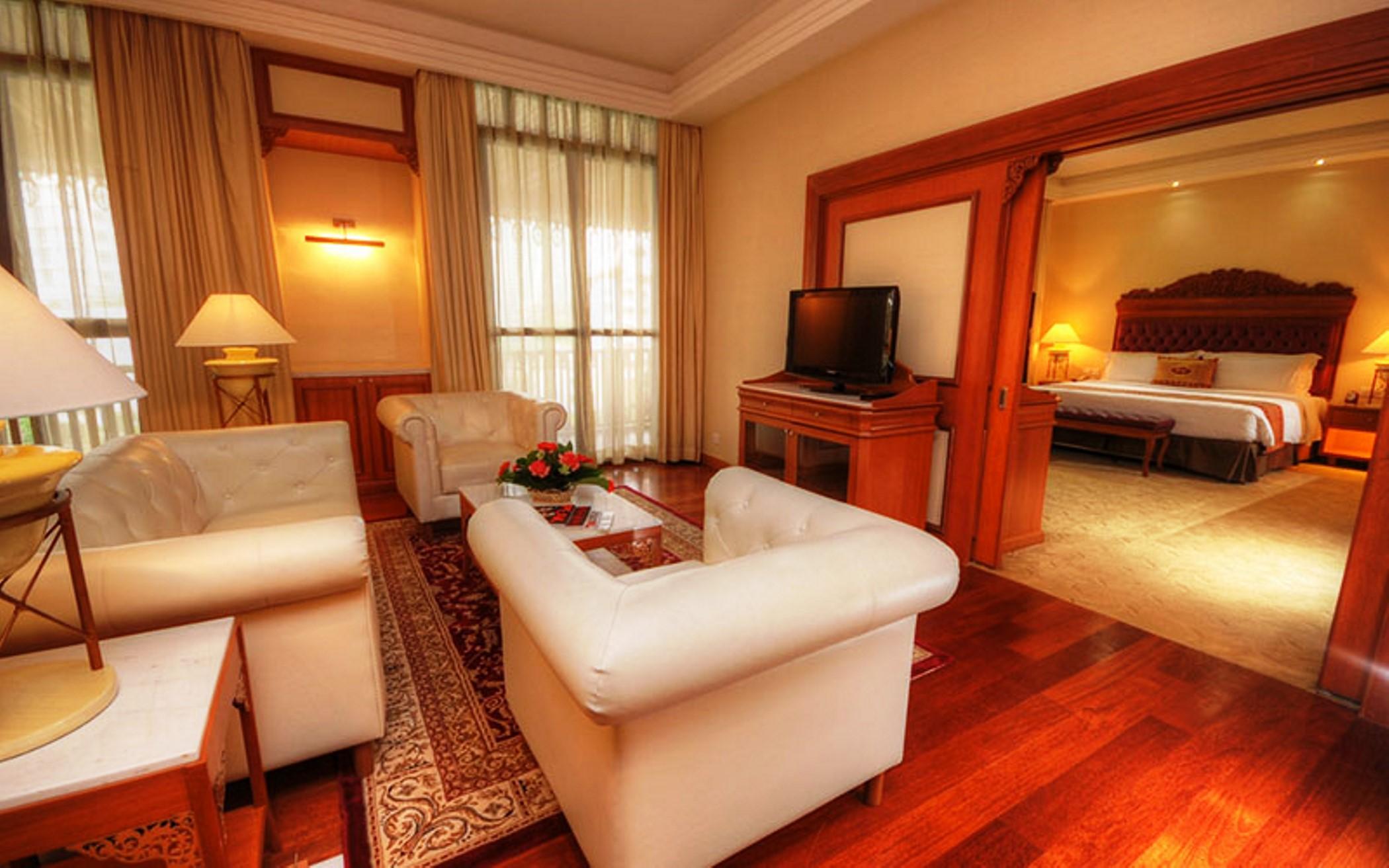Royale Chulan Kuala Lumpur Hotel Kültér fotó Suite room