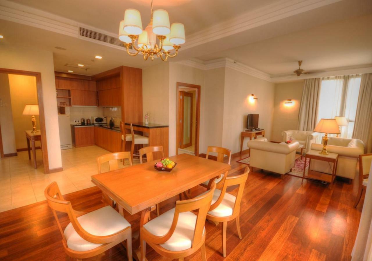 Royale Chulan Kuala Lumpur Hotel Kültér fotó A typical apartment