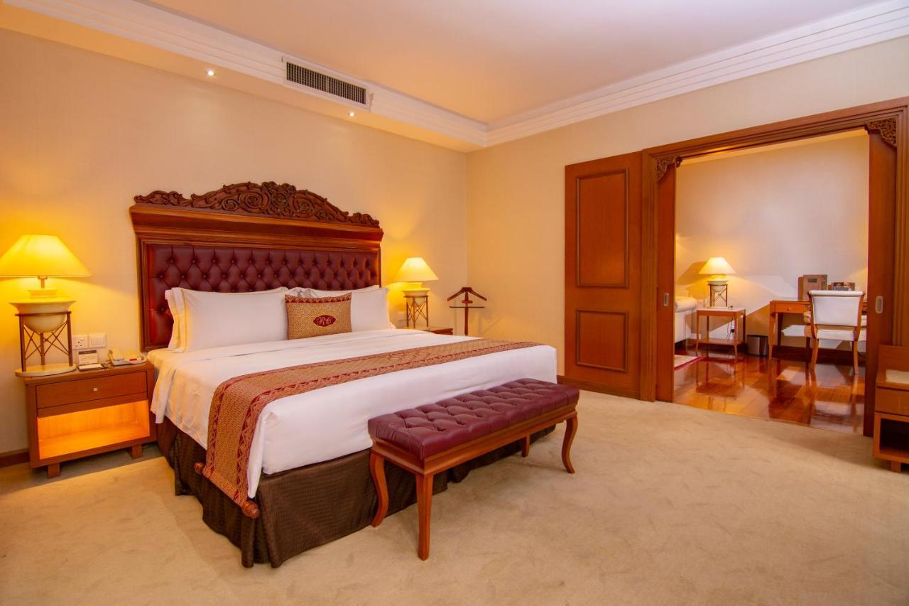 Royale Chulan Kuala Lumpur Hotel Kültér fotó Suite