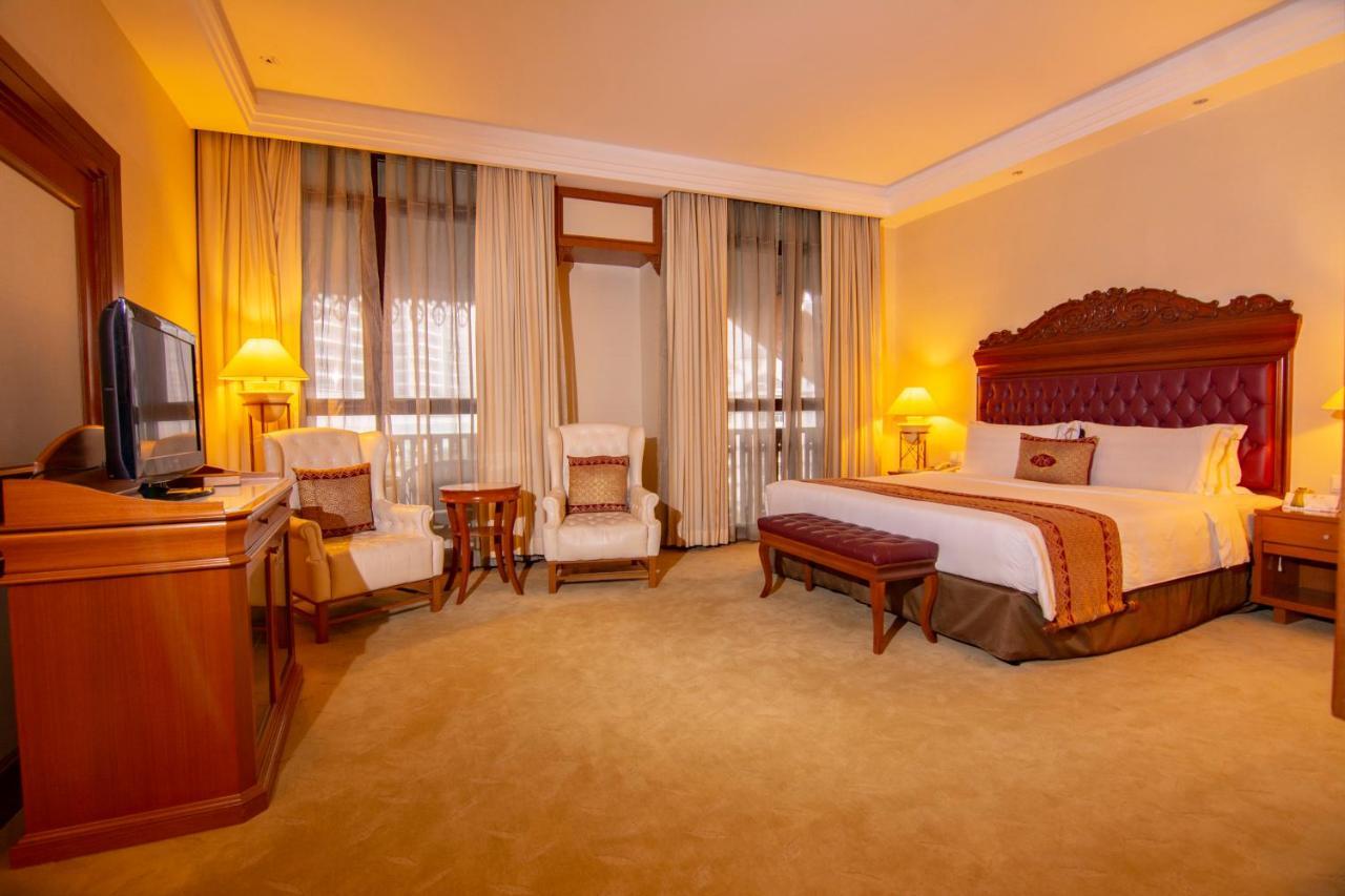 Royale Chulan Kuala Lumpur Hotel Kültér fotó Deluxe Room