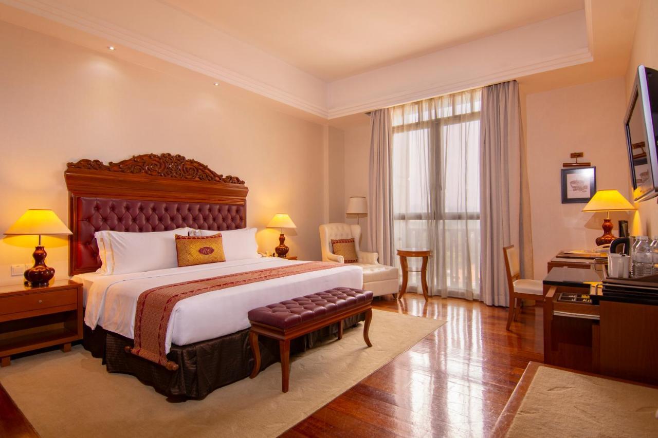 Royale Chulan Kuala Lumpur Hotel Kültér fotó Deluxe Room
